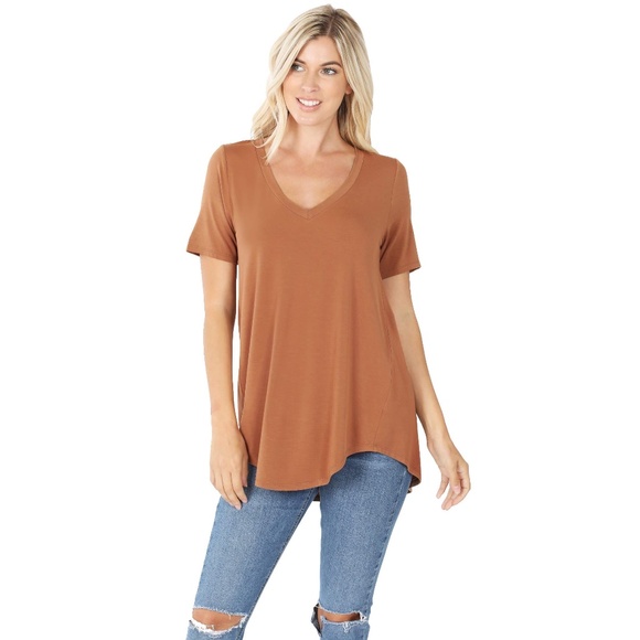 Zenana Outfitters Tops - Short Sleeve V Neck Tee